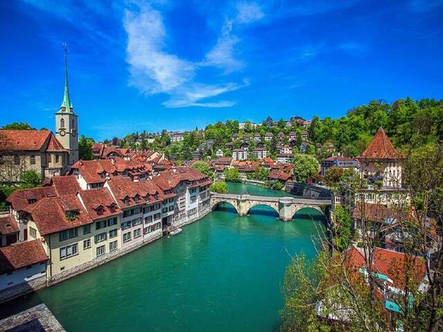 荷兰翻盘瑞士，格纳布里一己之力扛起全队