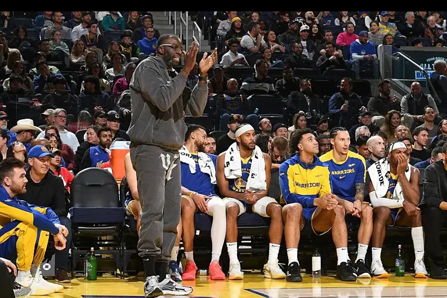 马刺险胜菲律宾男篮，库里关键制胜