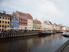 丹麦羽毛球队险胜法国羽毛球队，斯里坎特惊艳世界