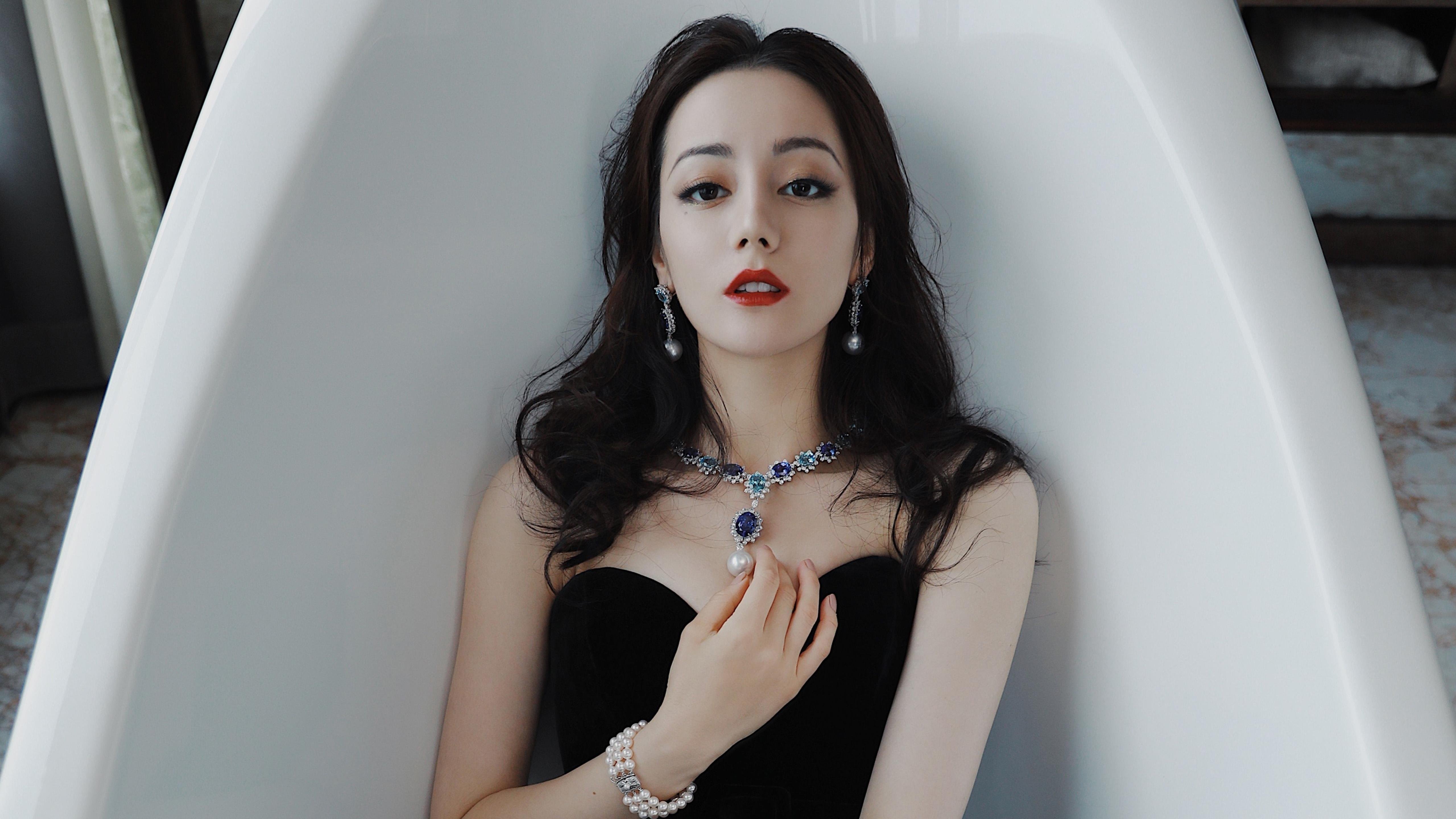 开云体育官网-平行时空的终场哨，C罗同时绝杀尼日利亚与韩国的永恒三分钟